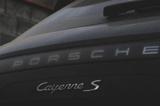 Porsche cay1